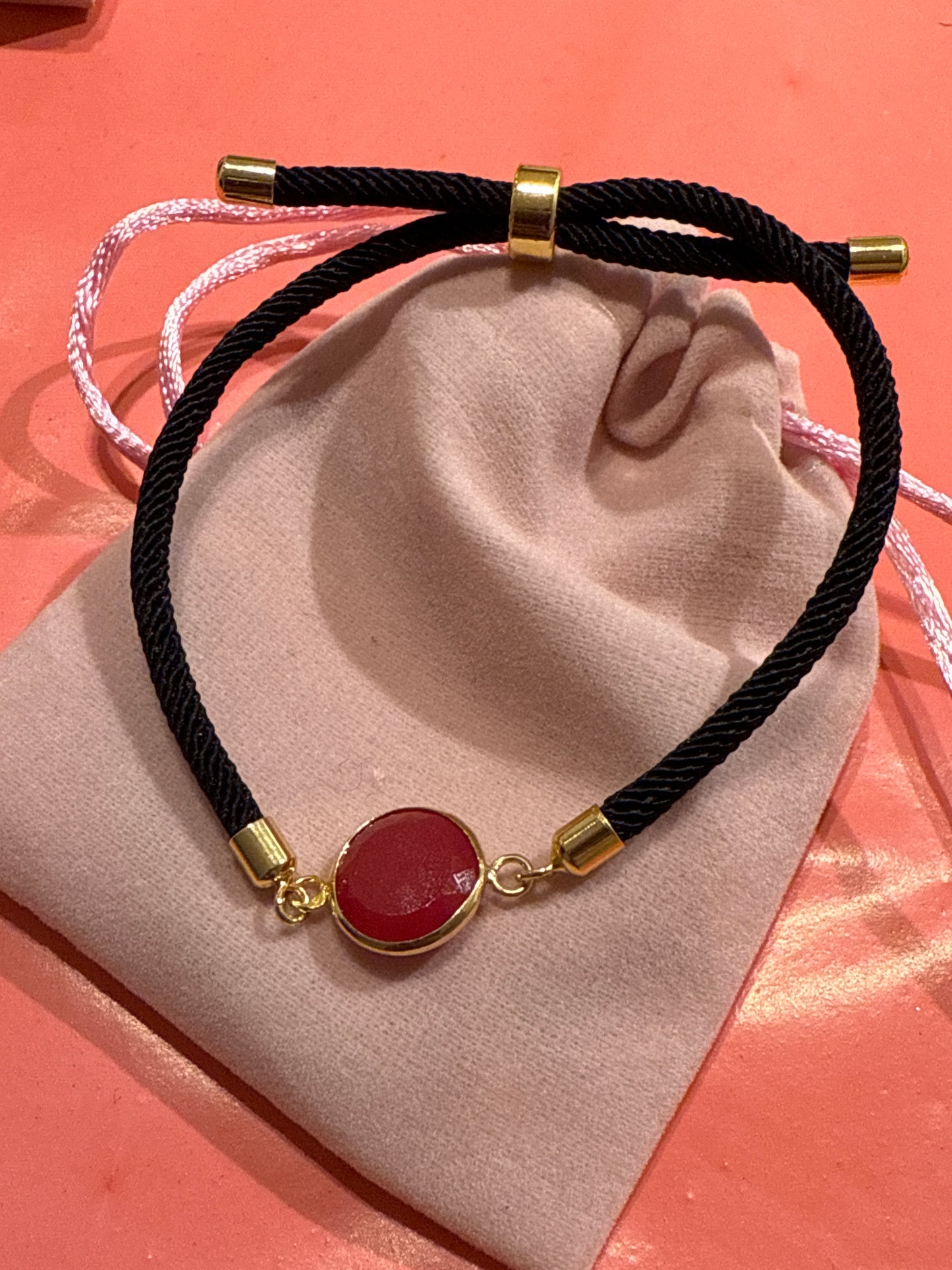 Pulsera piedra en rojo